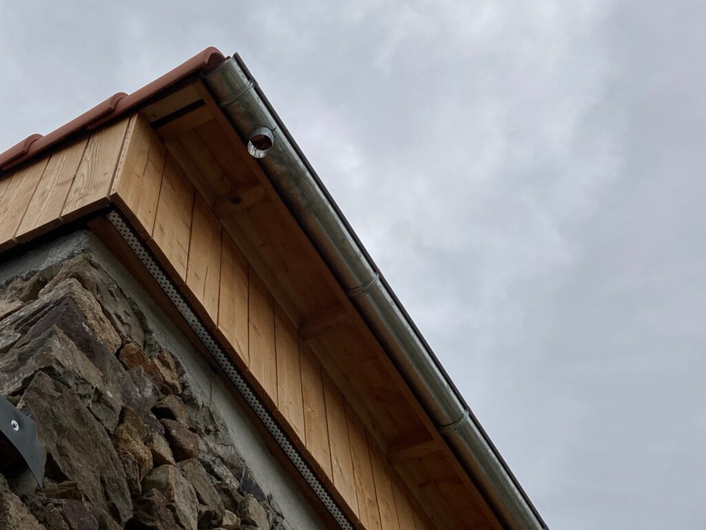 Transformation d'un bâtiment agricole en maison d'habitation à Tillières Atelier Stéphane Aiello architecte à Clisson